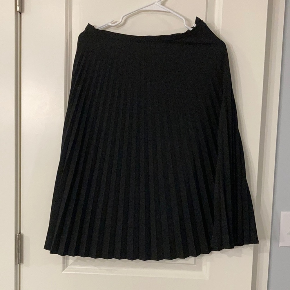 Talbots classic midi accordion skirt